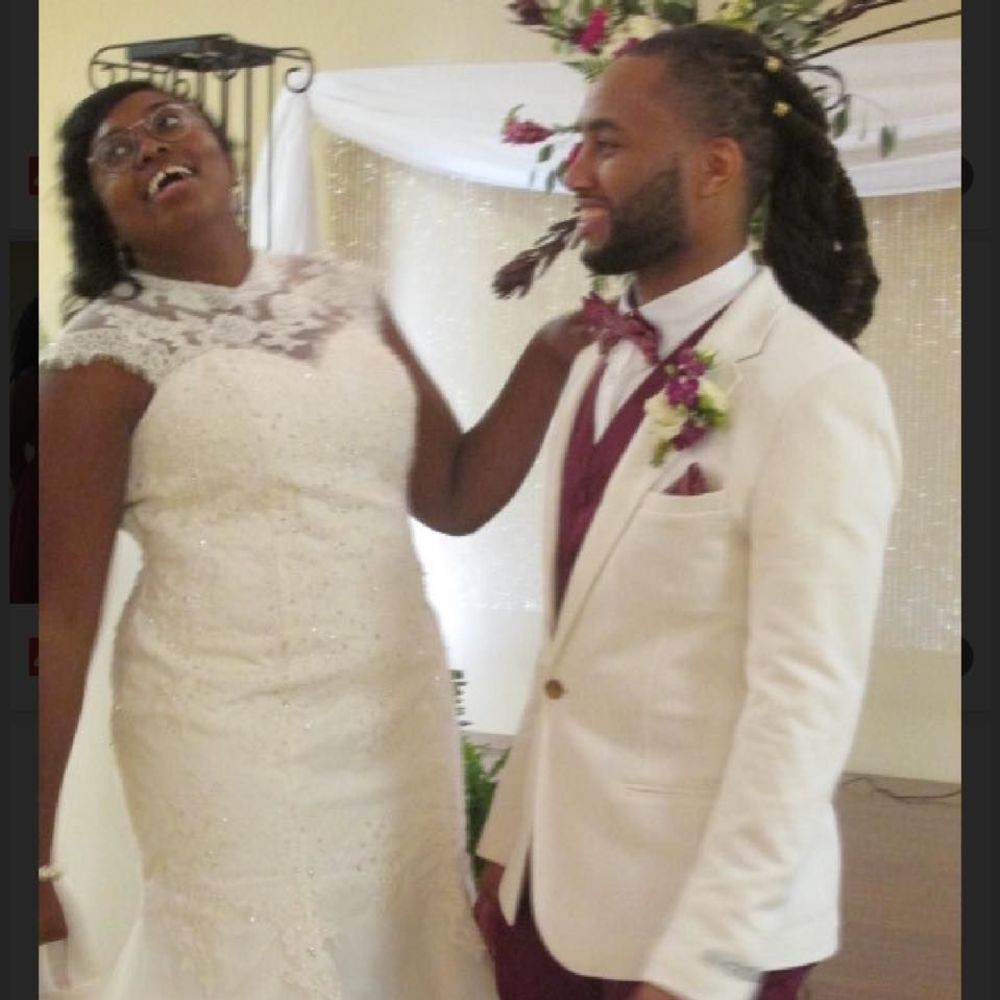 Meet your Posher, Hillary